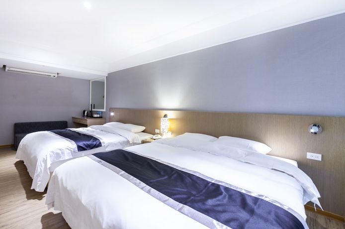 Imagen de la habitación del Hotel Stay Inn 2. Foto 19