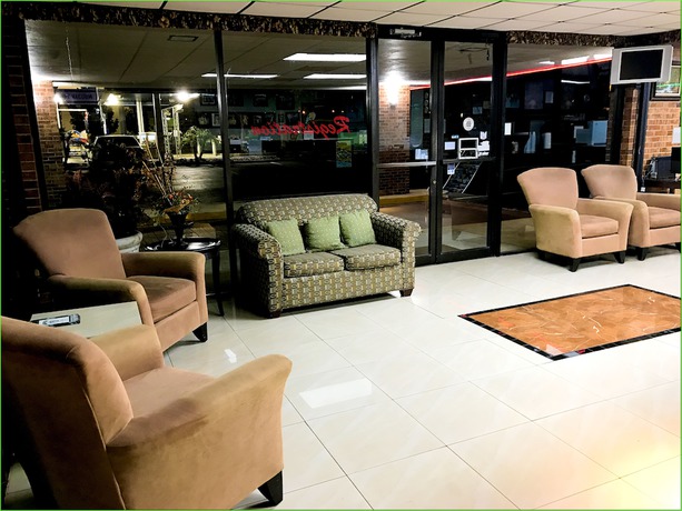 Imagen de los interiores del Hotel Stay Inn And Suites, Bartow. Foto 20