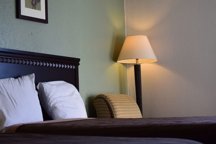 Imagen de la habitación del Hotel Stay Inn And Suites. Foto 5