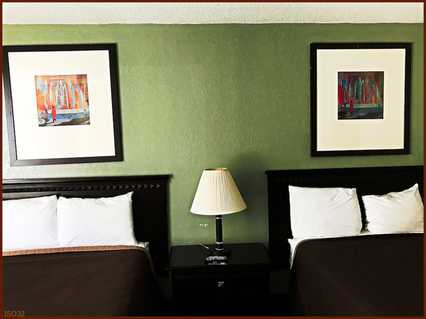 Imagen de la habitación del Hotel Stay Inn And Suites. Foto 8