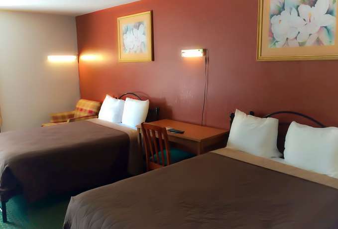 Imagen de la habitación del Hotel Stay Inn And Suites. Foto 13