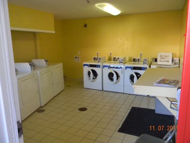 Imagen de los interiores del Hotel Stay Inn And Suites, Stockbridge. Foto 15
