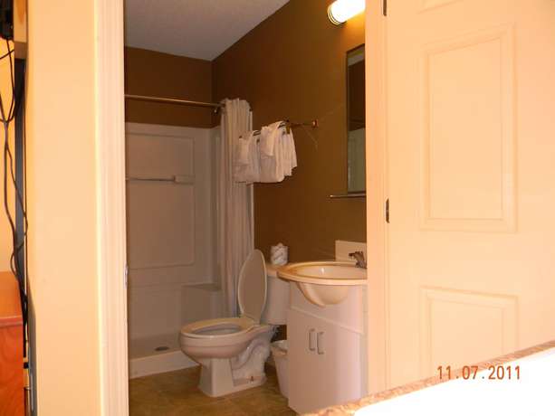 Imagen de la habitación del Hotel Stay Inn And Suites, Stockbridge. Foto 6