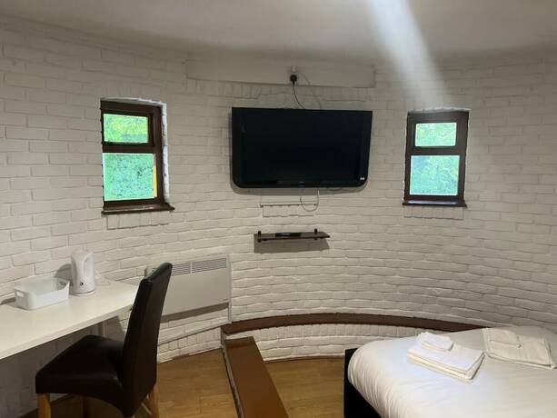 Imagen de la habitación del Hotel Stay Inn Express. Foto 15