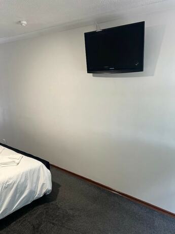 Imagen de la habitación del Hotel Stay Inn Express. Foto 19