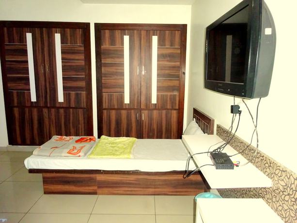 Imagen de los interiores del Hotel Stay Inn, Gandhinagar. Foto 6