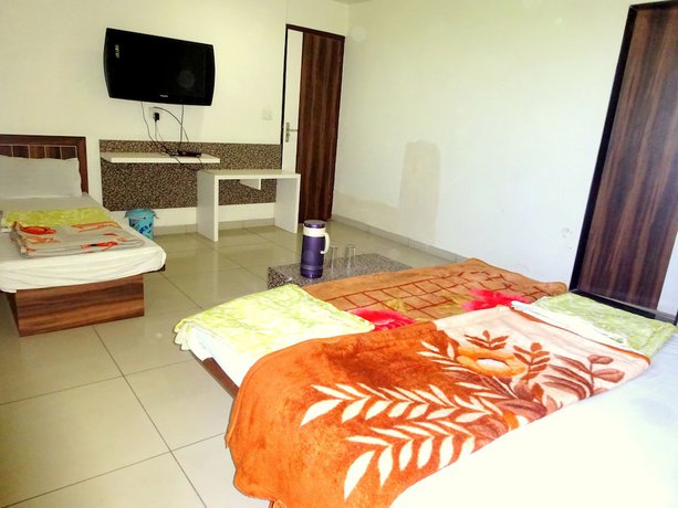 Imagen de los interiores del Hotel Stay Inn, Gandhinagar. Foto 11