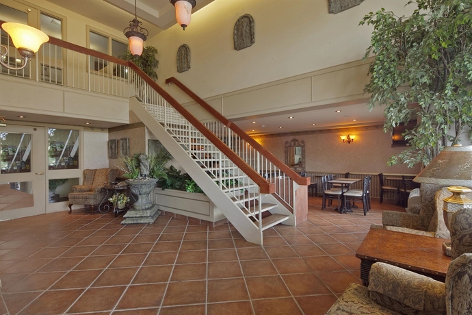 Imagen de los interiores del Hotel Stay Inn, Toronto. Foto 11