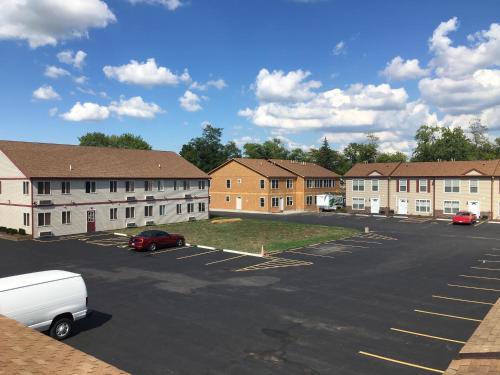 Imagen de la habitación del Hotel Stay Inn and Suites, City of Niagara Falls. Foto 5