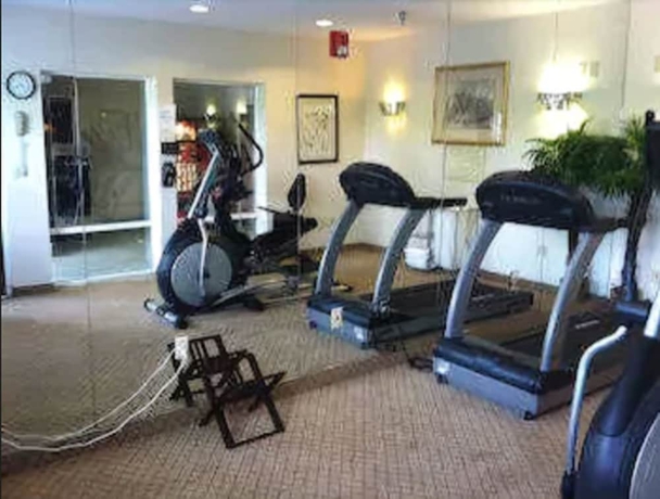 Imagen de los interiores del Hotel Stay Inn and Suites Montgomery. Foto 18