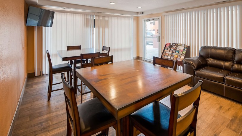 Imagen de los interiores del Hotel Stay Inn by OYO Near I 80 Lincoln West. Foto 19