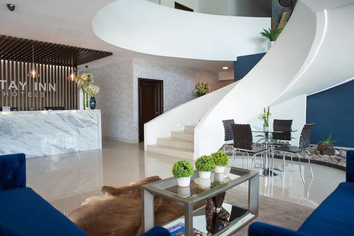 Imagen de los interiores del Hotel Stay Inns. Foto 19