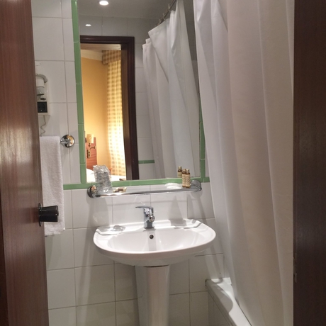 Imagen de la habitación del Hotel Stay Lisboa Centro Saldanha. Foto 17