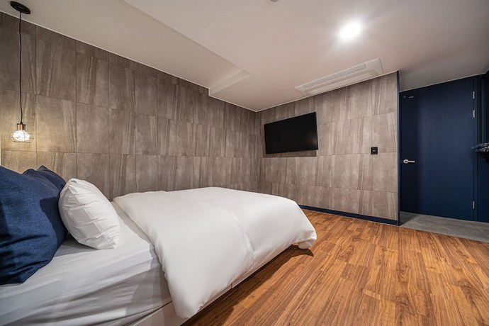 Imagen de la habitación del Hotel Stay Month. Foto 8