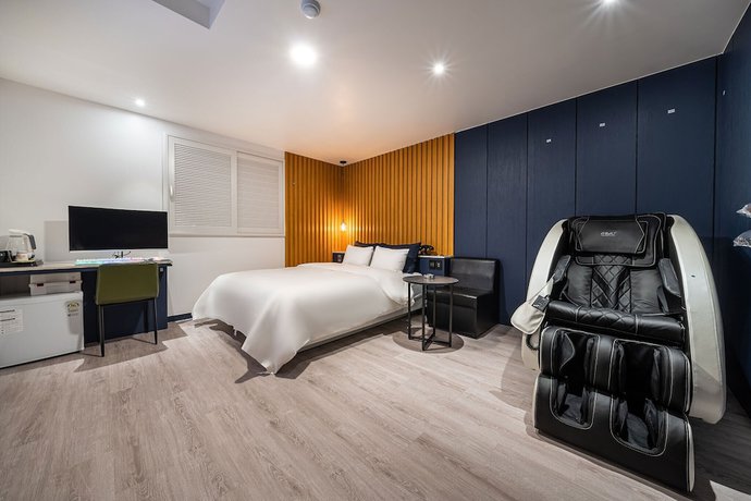 Imagen de la habitación del Hotel Stay Month. Foto 12