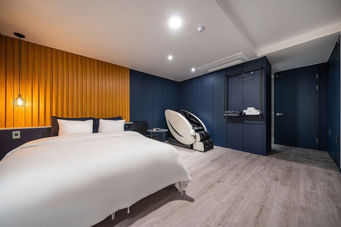 Imagen de la habitación del Hotel Stay Month. Foto 18