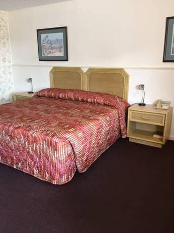 Imagen de la habitación del Hotel Stay Plus Inn. Foto 3