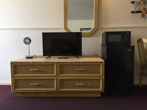 Imagen de la habitación del Hotel Stay Plus Inn. Foto 5