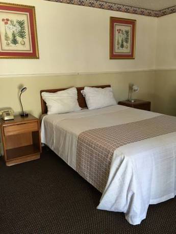 Imagen de la habitación del Hotel Stay Plus Inn. Foto 9