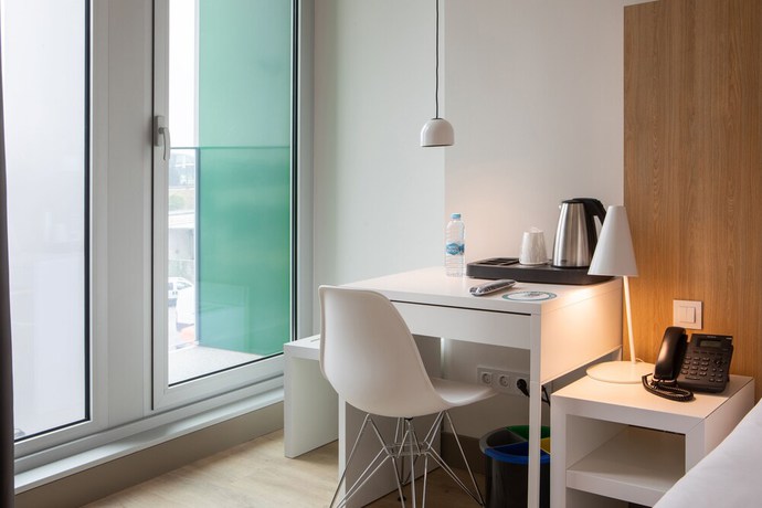 Imagen de la habitación del Hotel Stay Porto Aeroporto. Foto 8