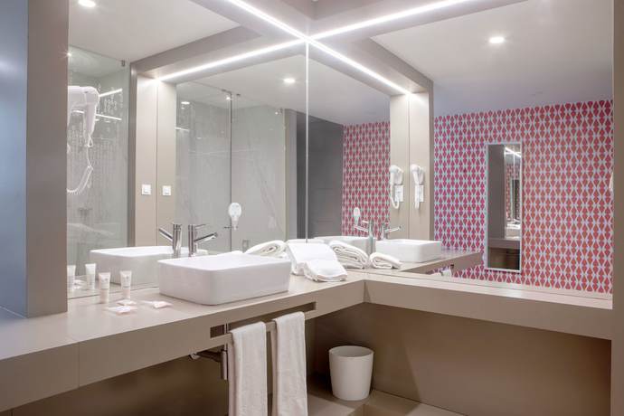 Imagen de la habitación del Hotel Stay Porto Aeroporto. Foto 14