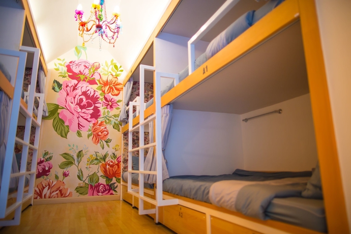 Imagen de los interiores del Hotel Stay With Hug Poshtel And Activities. Foto 17
