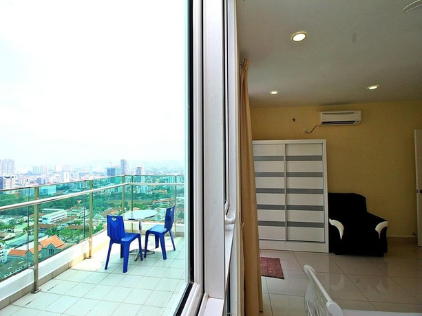 Imagen de la habitación del Hotel StayNest Suites @ Gurney Drive. Foto 1