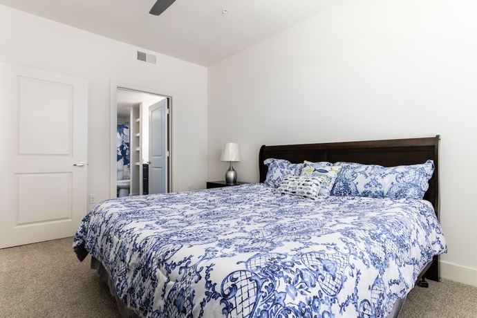 Imagen de la habitación del Hotel StayOvr at Legacy West - Windrose. Foto 4