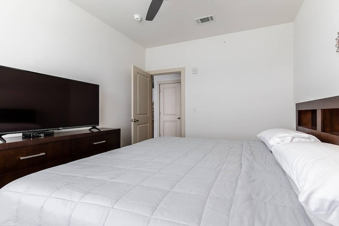 Imagen de la habitación del Hotel StayOvr at Legacy West - Windrose. Foto 15
