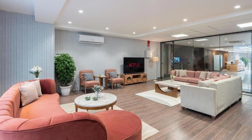 Imagen de la habitación del Hotel StayVista Residences near Cyber City Hub. Foto 12