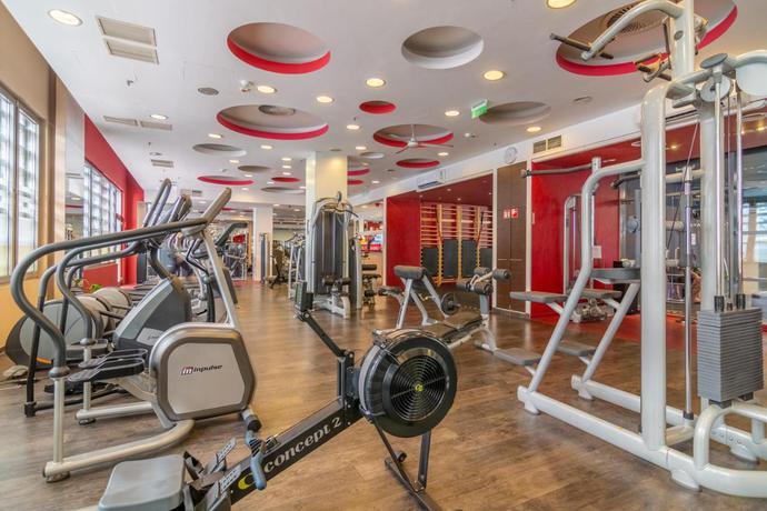 Imagen de los interiores del Hotel StayWithUs - Opera. Foto 10