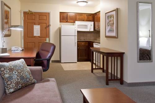 Imagen de la habitación del Hotel Staybridge Suites Akron-stow-cuyahoga Falls, An Ihg. Foto 2