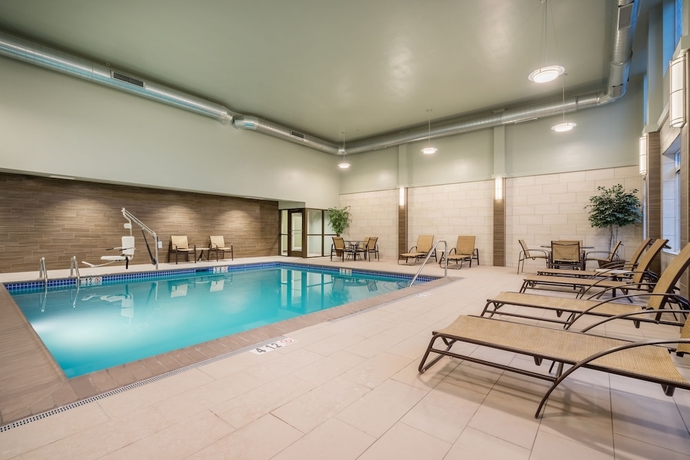 Imagen de la piscina del Hotel Staybridge Suites Allentown West, An Ihg. Foto 18