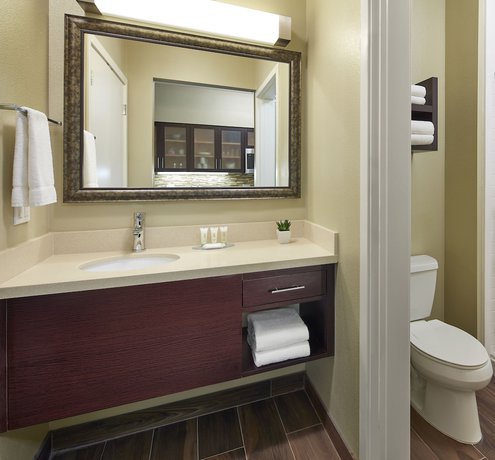 Imagen de la habitación del Hotel Staybridge Suites Anaheim At The Park, an IHG. Foto 13