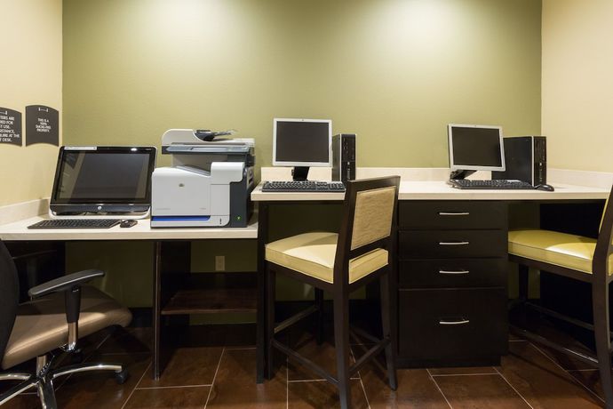 Imagen de los interiores del Hotel Staybridge Suites Atlanta Airport by IHG. Foto 13