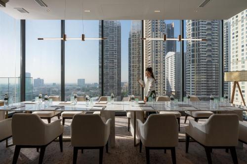 Imagen general del Hotel Staybridge Suites Bangkok Sukhumvit, an IHG Hotel. Foto 3