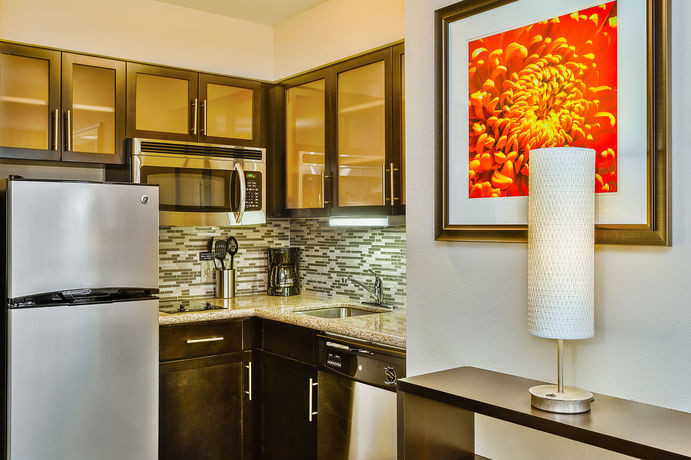 Imagen de los exteriores del Hotel Staybridge Suites Bismarck. Foto 8