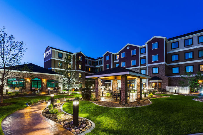 Imagen de los interiores del Hotel Staybridge Suites Bismarck. Foto 12