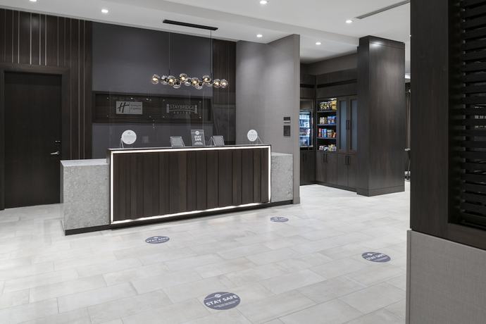 Imagen de los interiores del Hotel Staybridge Suites Boston Logan Airport - Revere. Foto 12