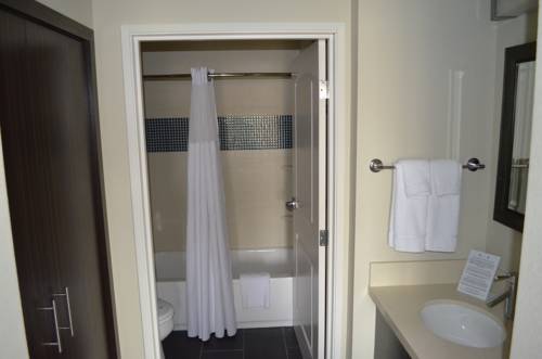 Imagen de la habitación del Hotel Staybridge Suites Bowling Green. Foto 9