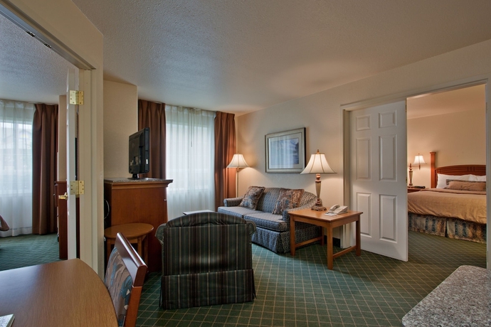 Imagen de la habitación del Hotel Staybridge Suites Calgary Airport, An Ihg. Foto 10