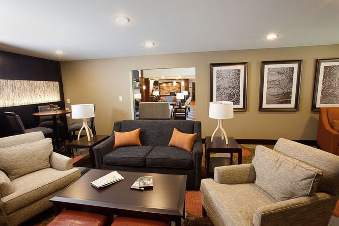 Imagen de los interiores del Hotel Staybridge Suites Canton, An Ihg. Foto 11