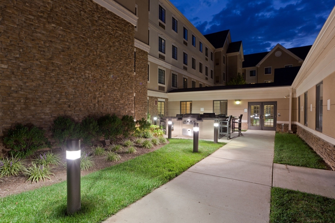 Imagen general del Hotel Staybridge Suites Chantilly - Dulles Airport, An Ihg. Foto 2