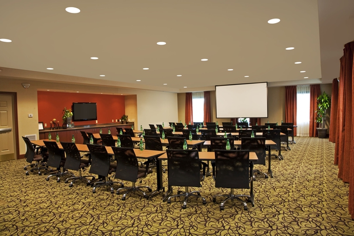 Imagen de los interiores del Hotel Staybridge Suites Chantilly - Dulles Airport, An Ihg. Foto 14