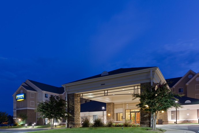 Imagen general del Hotel Staybridge Suites Chantilly - Dulles Airport, An Ihg. Foto 4
