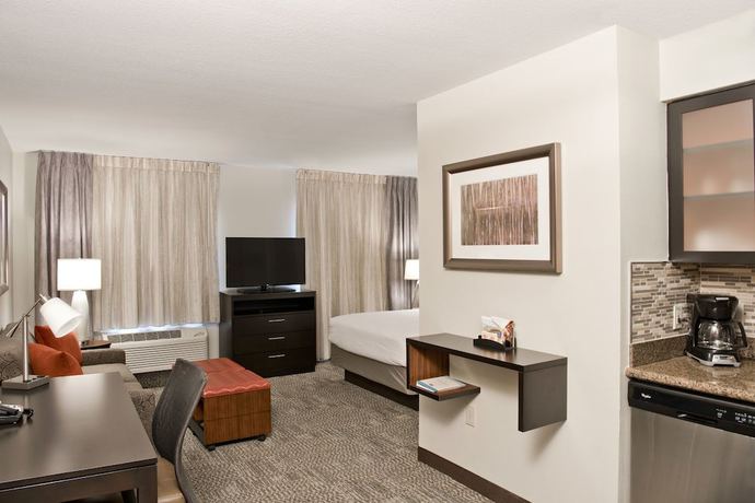 Imagen de la habitación del Hotel Staybridge Suites Charlotte Ballantyne, An Ihg. Foto 3