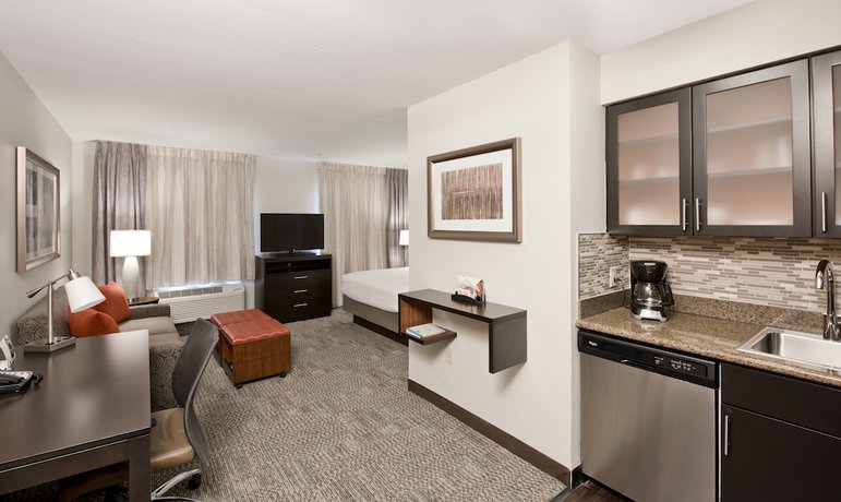 Imagen de la habitación del Hotel Staybridge Suites Charlotte Ballantyne, An Ihg. Foto 11