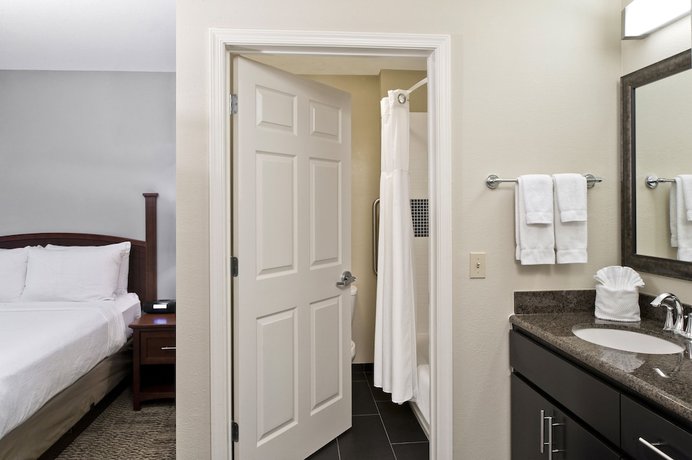 Imagen de la habitación del Hotel Staybridge Suites Charlotte Ballantyne, An Ihg. Foto 15