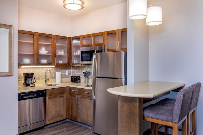 Imagen de la habitación del Hotel Staybridge Suites Charlottesville Airport, An Ihg. Foto 3