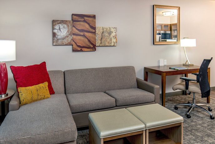 Imagen de la habitación del Hotel Staybridge Suites Charlottesville Airport, An Ihg. Foto 4
